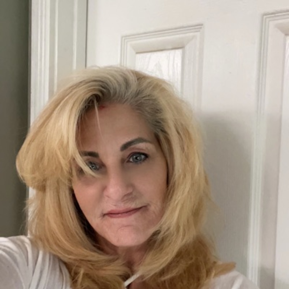 Meet your Posher, Christine